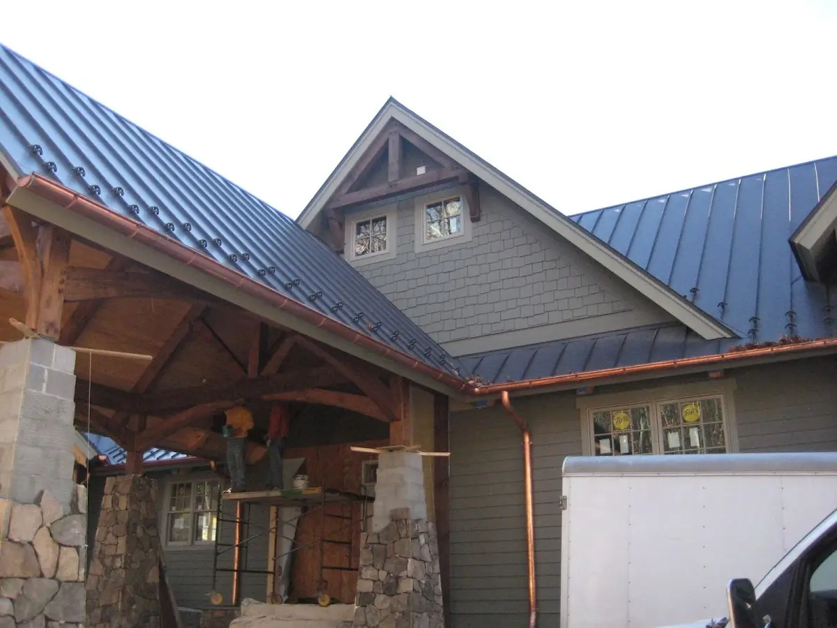 Craftsman Roofing team delivering quality roofing work in Bartlett